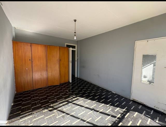 2 BEDROOM FLAT FOR SALE IN ARCON PARK